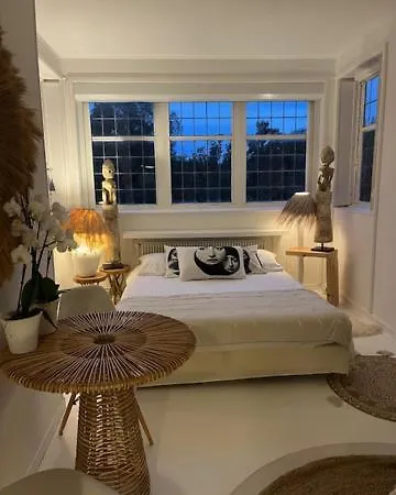 Couette-café D'hôtes Le Chez Qui J'habite 3*